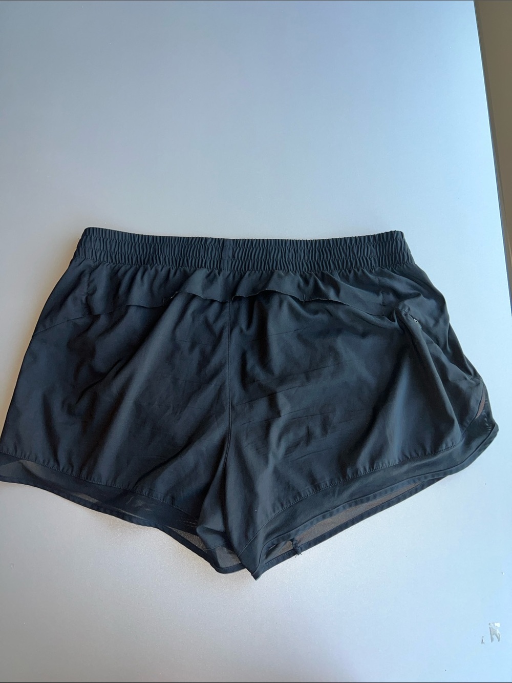Athleta Mesh Racer Run Short 4” - Picture 2 of 5